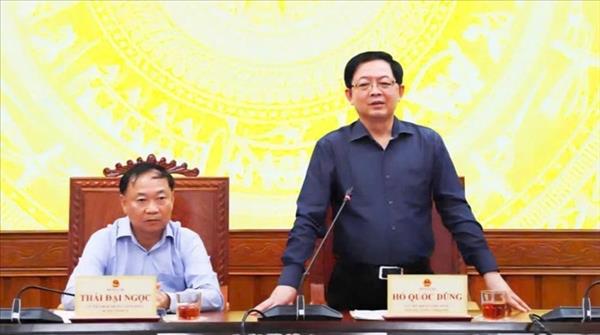 ທ່ານ​ຮອງ​ນາ​ຍົກ​ລັດ​ຖະ​ມົນ​ຕີ ໂຮ່ກວັກ​ຢຸງ ເຮັດ​ວຽກ​ກັບ​ການ​ນຳ​ແຂວງ ຢາ​ລາຍ ກ່ຽວ​ກັບ​ການ​ແກ້​ໄຂ​ຜົນ​ຮ້າຍ​ຢ້ອນຫຼັງ​ຈາກ​ພາ​ຍຸ Kalmaegi