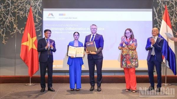 Vietnam y Países Bajos refuerzan la cooperación marítima y aérea