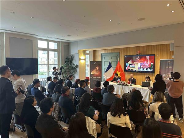 Tuần lễ Điện ảnh Việt Nam – Hành trình Ánh sáng: Cầu nối văn hóa Pháp-Việt