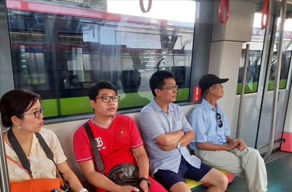 ຮ່າ​ໂນ້ຍ ຍູ້​ແຮງ​ການ​ພັດ​ທະ​ນາ​ຕົວ​ເມືອງ​ກຳ​ນົດ​ທິດ​ຄົມ​ມະ​ນາ​ຄົມ​ສີ​ຂຽວ (TOD)