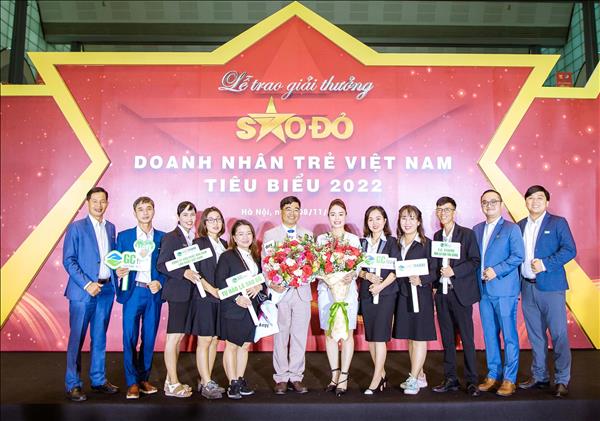              ‘Vua nha đam 3 lần liên tiếp nhận Giải thưởng Sao Đỏ