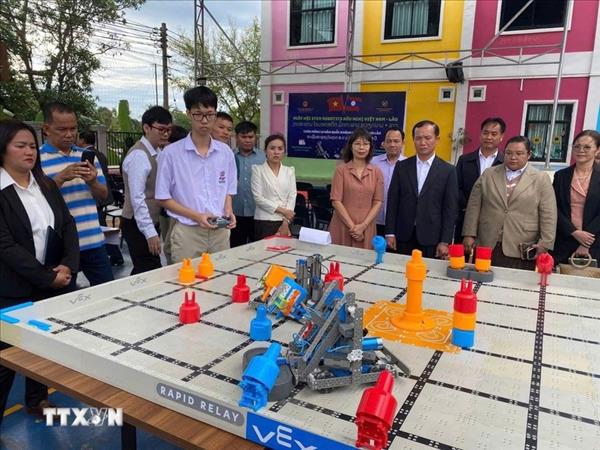 Champasak hosts first Vietnam-Laos Friendship STEM Robotics Festival