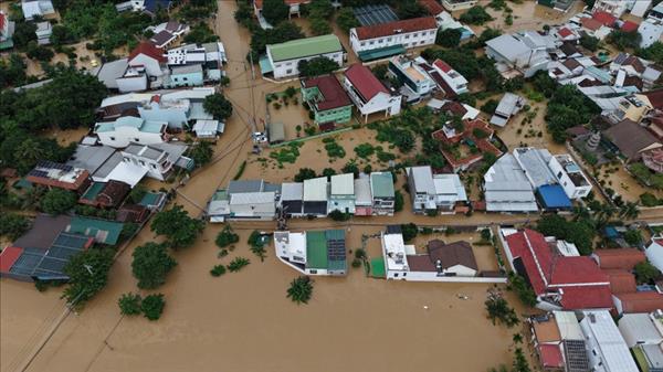 Aide durgence de 50 milliards de dongs à la province de Khanh Hoa suite aux inondations