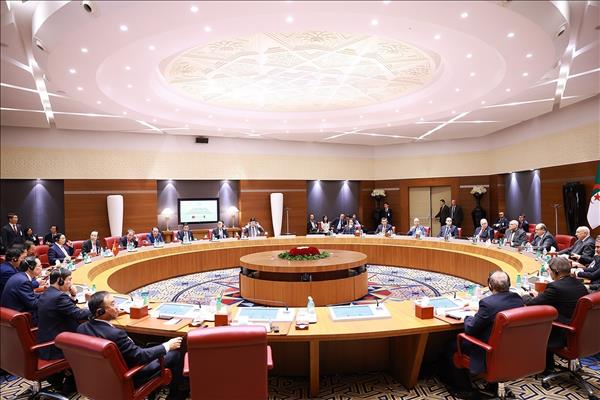 Thủ tướng Phạm Minh Chính hội đàm với Thủ tướng Algeria: Việt Nam – Algeria nâng cấp quan hệ lên Đối tác Chiến lược