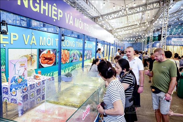 Lễ hội Cua Cà Mau 2025: Trải nghiệm hương vị miền Tây giữa lòng thành phố Hồ Chí Minh