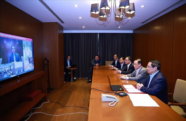 Le PM préside une réunion durgence en ligne depuis lAlgérie pour faire face aux inondations