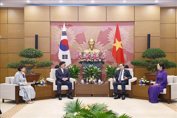 쩐 타인 먼 국회의장, 韓 우원식 국회의장과 회담