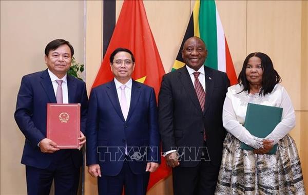 Vietnam, South Africa issue joint statement on upgrade of bilateral ties to Strategic Partnership