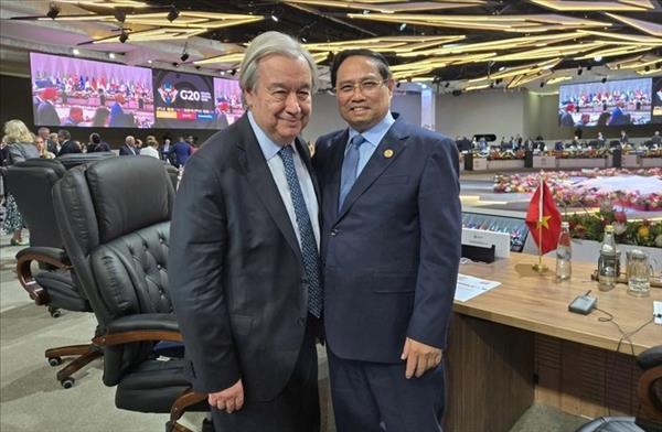 ທ່ານນາຍົກລັດຖະມົນຕີ ຟ້າມມິນຈິງ ພົບປະກັບການນຳຫຼາຍປະເທດ, ອົງການຈັດຕັ້ງສາກົນ