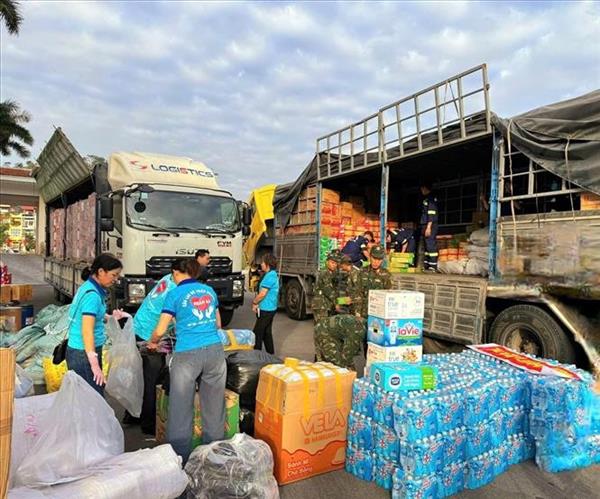 Quang Ninh sends nearly 45 tonnes of relief supplies to help Lam Dong overcome flood aftermath