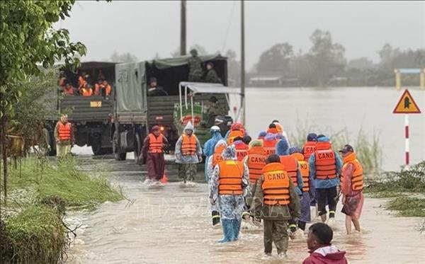 Vietnam intensifica acciones de recuperación tras graves inundaciones en provincias centrales