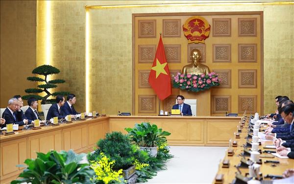 Thủ tướng Phạm Minh Chính tiếp Chủ tịch Khu tự trị dân tộc Choang Quảng Tây, Trung Quốc