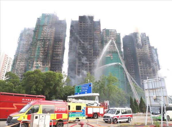 FM extends condolences over Hong Kong building fire