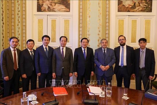 Делегация Коммунистической партии Вьетнама совершила визит и провела рабочие встречи в Португалии