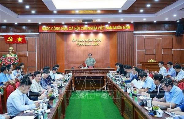 范明政总理要求发起神速战役 为洪涝灾民修建房屋