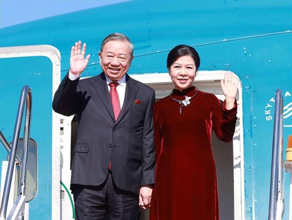 ສະຫາຍ ເລຂາທິການໃຫຍ່ ເລີ່ມເດີນທາງມາຢ້ຽມຢາມ ສປປ ລາວ ແລະ ຮ່ວມພິທີສະເຫຼີມສະຫຼອງວັນຊາດ ຄົບຮອບ 50 ປີ