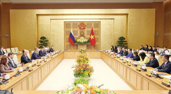 Phó Thủ tướng Trần Hồng Hà tiếp Phó Chủ tịch thứ nhất Hội đồng liên bang Quốc hội Liên bang Nga