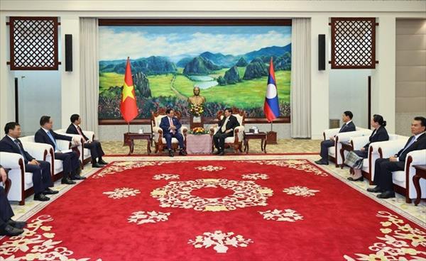 ທ່ານນາຍົກລັດຖະມົນຕີ ຟ້າມມິນຈິງ ພົບປະສົນທະນາກັບທ່ານເລຂາທິການໃຫຍ່, ປະທານປະເທດ ລາວ