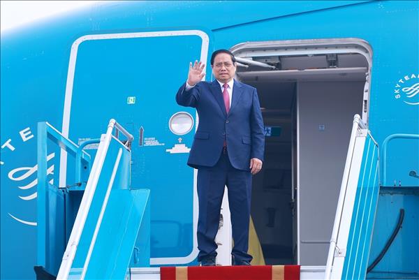 Thủ tướng Phạm Minh Chính lên đường tới Lào để đồng chủ trì Kỳ họp lần thứ 48 Ủy ban liên Chính phủ Việt Nam – Lào