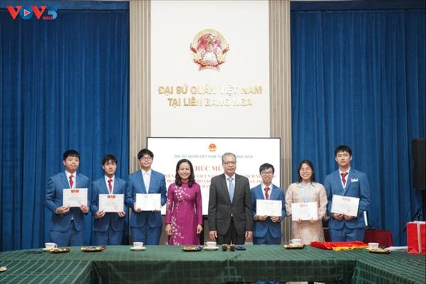 សិស្សវៀតណាមចំនួន ៦ នាក់ឈ្នះមេដាយនៅសង្វៀនអន្តរជាតិ IJSO ឆ្នាំ២០២៥