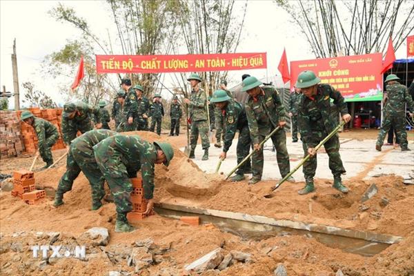 Le PM exige un rapport hebdomadaire sur lavancement de la Campagne Quang Trung