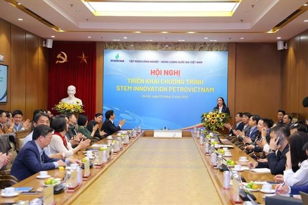 Petrovietnam construirá 100 aulas STEM en 34 provincias y ciudades