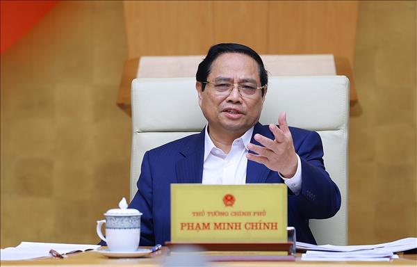 팜밍찡 총리: 수재민을 위해 집 건설에 총력을 기울여야