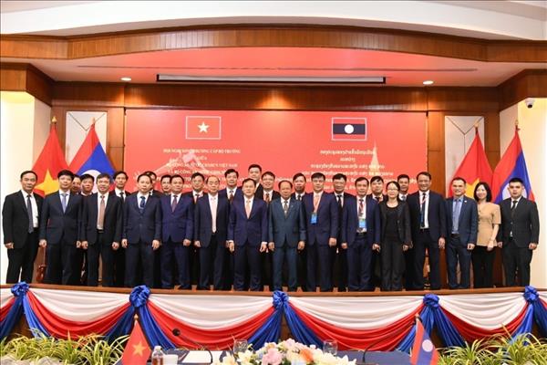 Bộ Công an Việt Nam và Lào tăng cường hợp tác