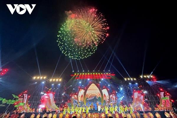 ខេត្ត ក្វាងនិញ រៀបចំព្រឹត្តិការណ៍វប្បធម៌ទ្រង់ទ្រាយធំជាច្រើននៅចុងឆ្នាំ