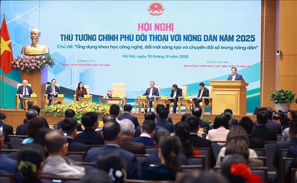 Thủ tướng Phạm Minh Chính đối thoại với nông dân