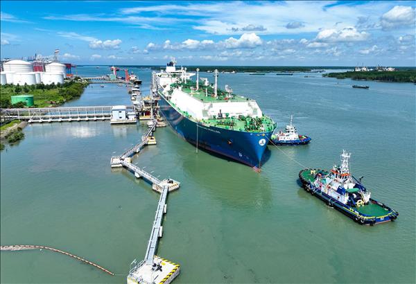 胡志明市扩展海洋空间，面向国际航运中心