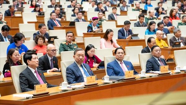 ອັດ​ກອງ​ປະ​ຊຸມ​ສະ​ໄໝ​ສາ​ມັນ​ເທື່ອ​ທີ 10 ສະ​ພາ​ແຫ່ງ​ຊາດ ຫວຽດ​ນາມ ຊຸດ​ທີ 15