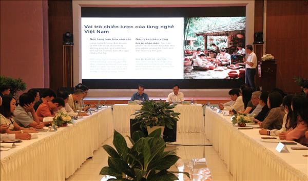 Du lịch làng nghề thúc đẩy bảo tồn văn hóa truyền thống