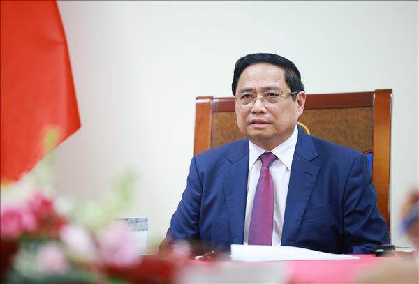 Thủ tướng Phạm Minh Chính điện đàm với Thủ tướng Malaysia Anwar Ibrahim