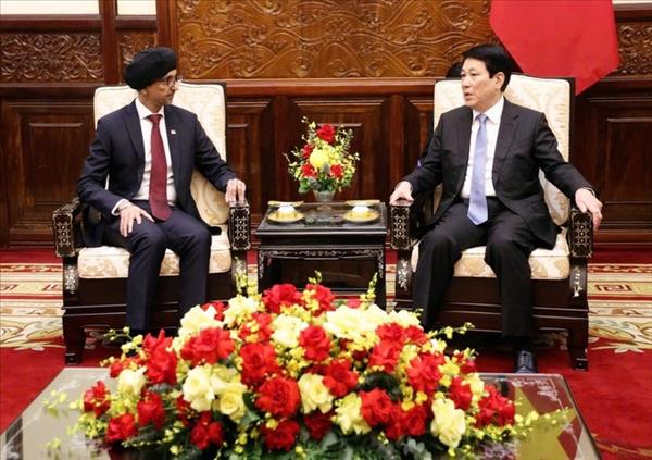 ບັນ​ດາ​ເອກ​ອັກ​ຄະ​ລັດ​ຖະ​ທູດ ແມ່ນ​ຂົວ​ຕໍ່​ມິດ​ຕະ​ພາບ, ເພີ່ມ​ພູນ​ຄູນ​ສ້າງ​ສາຍ​ພົວ​ພັນ​ຮ່ວມ​ມື​ລະ​ຫວ່າງ ຫວຽດ​ນາມ ກັບ ບັນ​ດາ​ປະ​ເທດ