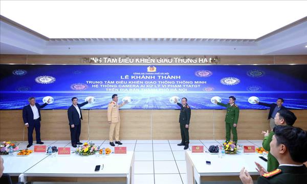 Hanoi officially launches smart traffic control centre
