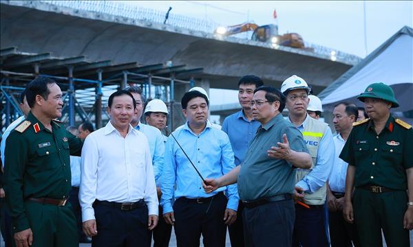 អាកាសយានដ្ឋានអន្តរជាតិឡុងថាញ់ ធានាលក្ខណៈសម្រាប់ទទួលជើងហោះហើរលើកដំបូងនៅថ្ងៃទី ១៩ ខែធ្នូ