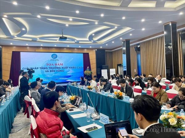 ການ​ນຳ​ເຂົ້າ - ສົ່ງ​ອອກ​ປີ 2025 ຄາດ​ວ່າ​ບັນ​ລຸ​ວົງ​ເງິນກວ່າ 920 ຕື້ USD