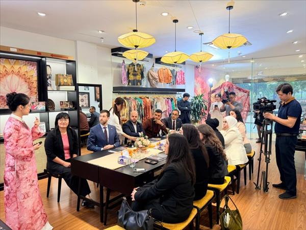 ベトナム外交学院とJICA、パレスチナ公務員向け外交研修を実施