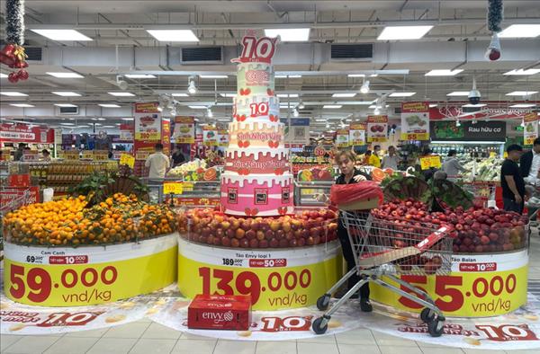 Empresas de Ciudad Ho Chi Minh aumentan producción para satisfacer la demanda del Tet