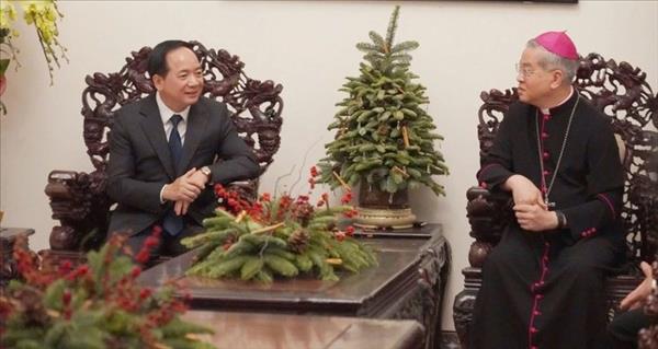 ການນຳພັກ, ລັດຢ້ຽມຢາມ, ອວຍພອນພໍ່ແມ່ພີ່ນ້ອງຊາວຄຼິດ, ໂປເຕັດສະຕັງ ເນື່ອງໃນໂອກາດວັນບຸນຄຼິດສະມາດ