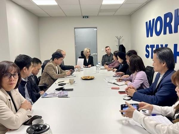 តភ្ជាប់កិច្ចសហប្រតិបត្តិការវៀតណាម-ក្រិកក្នុងវិស័យការងារ