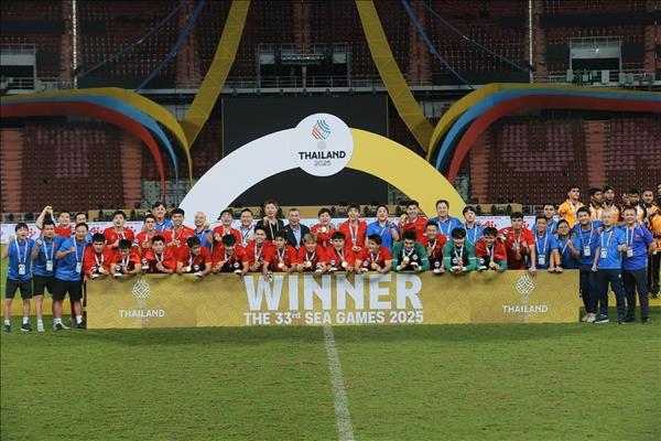 Đội tuyển U22 Việt Nam giành huy chương Vàng SEA Games 33
