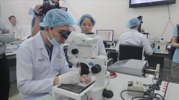 Des pistes pour stimuler la créativité des scientifiques vietnamiens