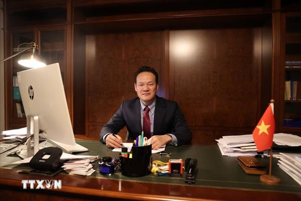 ມຸ່ງ​ໄປ​ເຖິງກອງ​ປະ​ຊຸມ​ໃຫຍ່ຄັ້ງ​ທີ XIV ຂອງ​ພັກ: ຫວຽດ​ນາມ ສືບ​ຕໍ່​ຍົກ​ສູງ​ປະ​ສິດ​ທິ​ຜົນ​ເມື່ອ​ເຂົ້າ​ຮ່ວມ​ບັນ​ດາ​ກົນ​ໄກຫຼາຍ​ຝ່າຍ