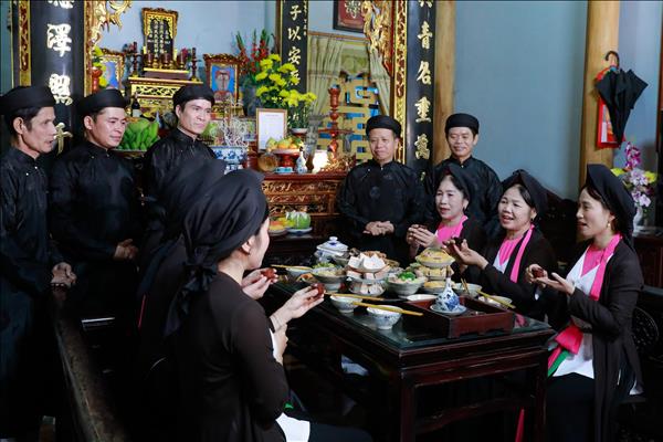 Mâm cơm Quan họ - Nếp sinh hoạt văn hóa người Kinh Bắc