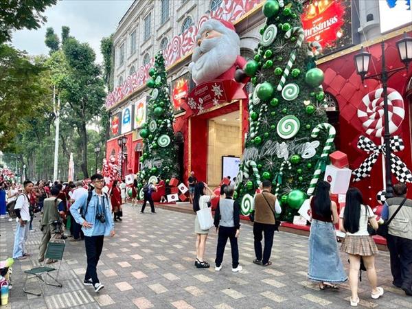 À Hô Chi Minh-Ville, Noël mêle foi, culture et unité religieuse