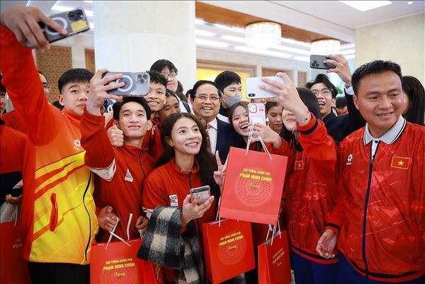 팜밍찡 총리, ‘젊은 인재 우대 제도 방안 수립 지시