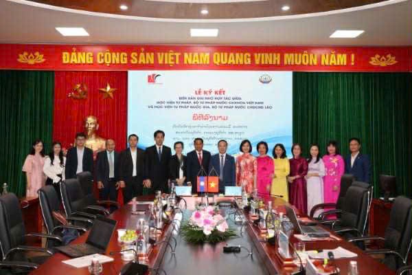 ການ​ຮ່ວມ​ມື​ຢ່າງ​ແໜ້ນ​ແຟ້ນ​ລະ​ຫວ່າງ​ສະ​ຖາ​ບັນ​ຍຸ​ຕິ​ທຳ ຫວຽດ​ນາມ ແລະ ສະ​ຖາ​ບັນ​ຍຸ​ຕິ​ທຳ​ແຫ່ງ​ຊາດ ລາວ