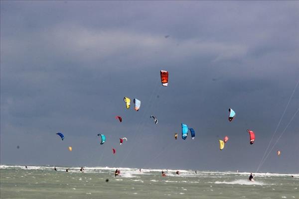 Khanh Hoa lève le voile sur le Festival international de kitesurf 2026